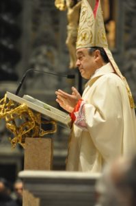 Savona, 18 novembre 2010 Cattedrale, S. E. Mons. Lupi durante l'omelia.