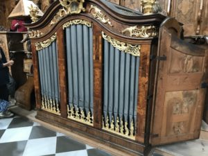 L'organo del coro Jager dell'Abbazia di Stams (26 luglio).